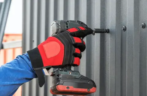 Travaux de zinguerie - Fossé